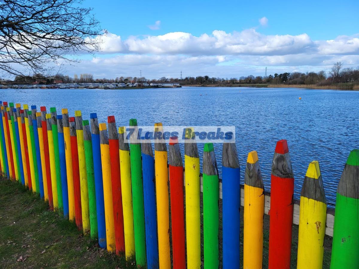 7 Lakes Breaks At 7 Lakes Country Park Crowle  外观 照片