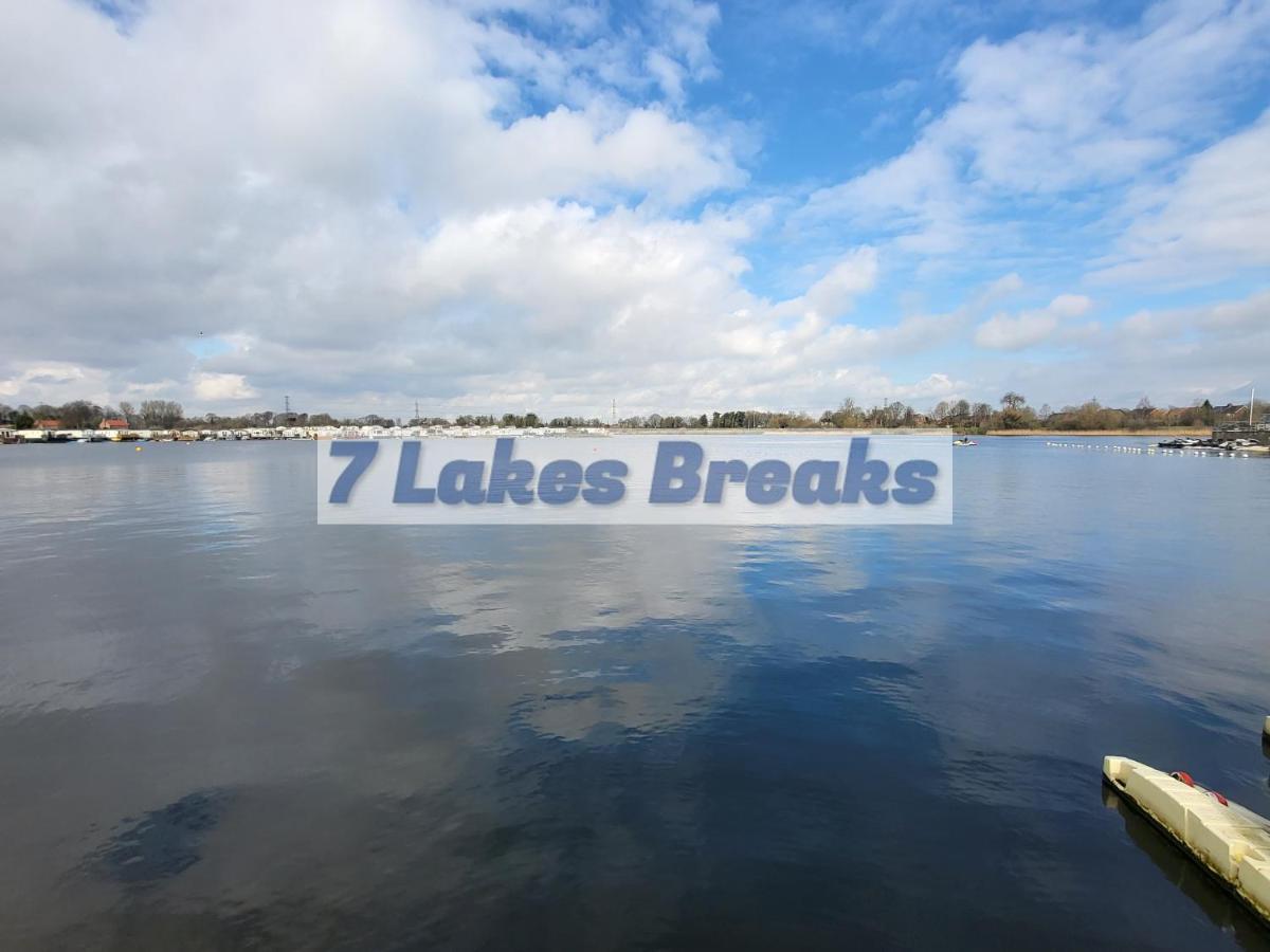 7 Lakes Breaks At 7 Lakes Country Park Crowle  外观 照片