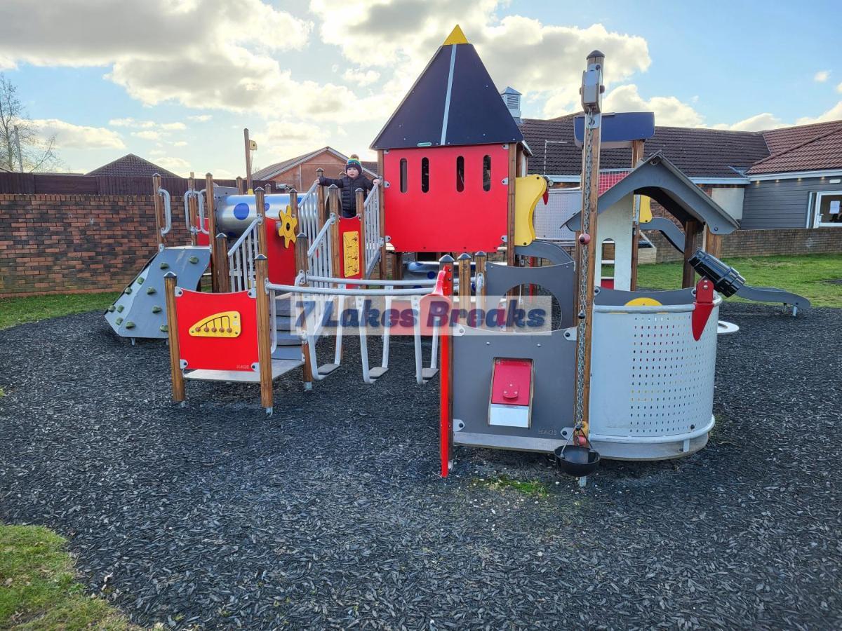 7 Lakes Breaks At 7 Lakes Country Park Crowle  外观 照片