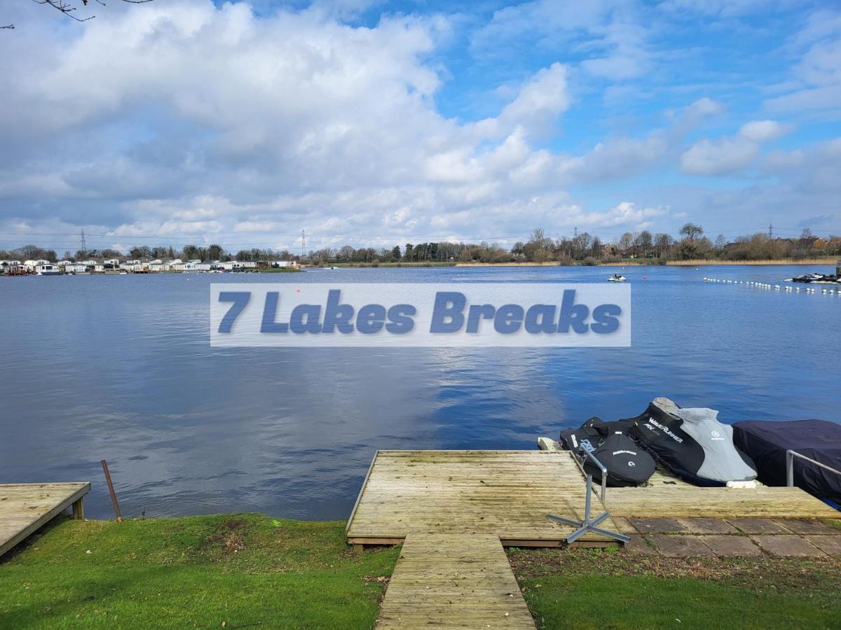 7 Lakes Breaks At 7 Lakes Country Park Crowle  外观 照片