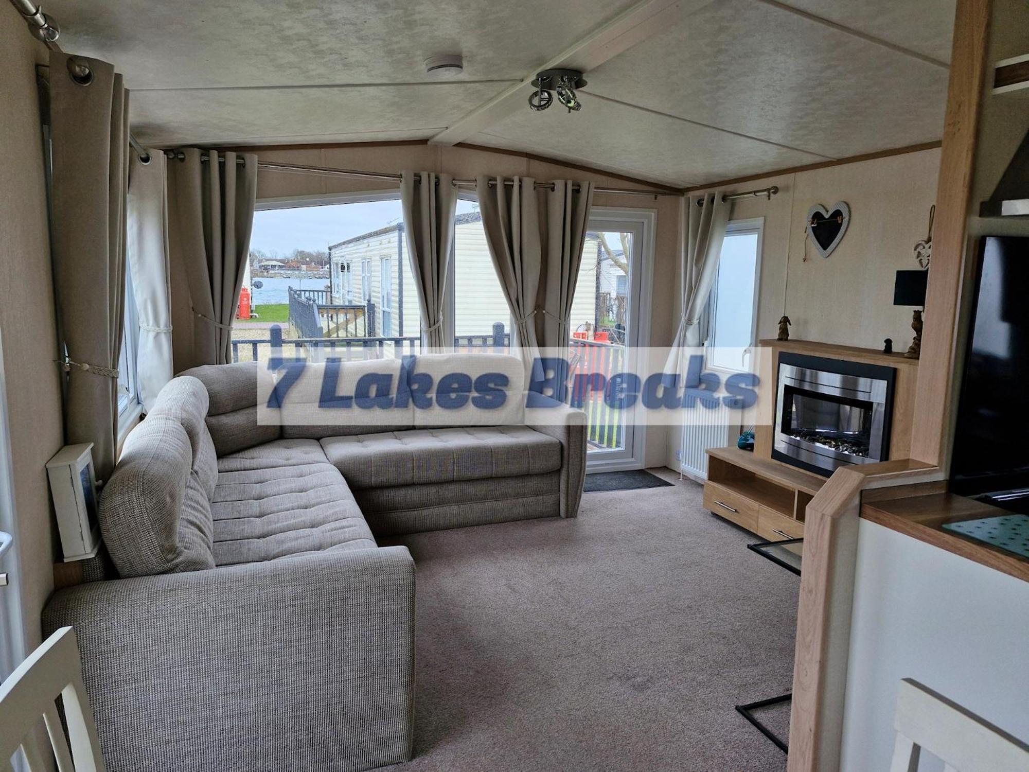 7 Lakes Breaks At 7 Lakes Country Park Crowle  外观 照片